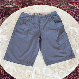 Lululemon Bermuda Shorts Wet Dry Warm Slate Grey Cargo Pockets